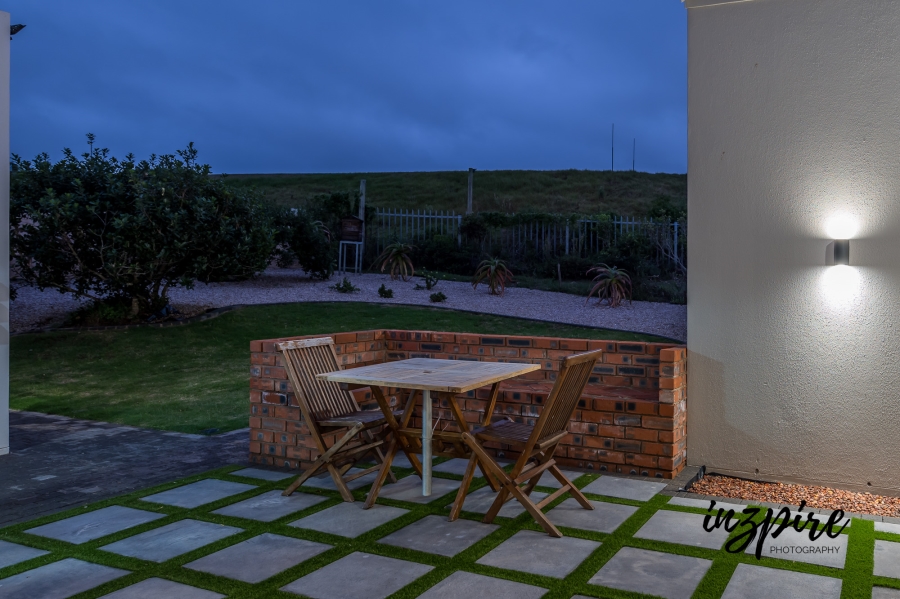 3 Bedroom Property for Sale in Village On Sea Western Cape
